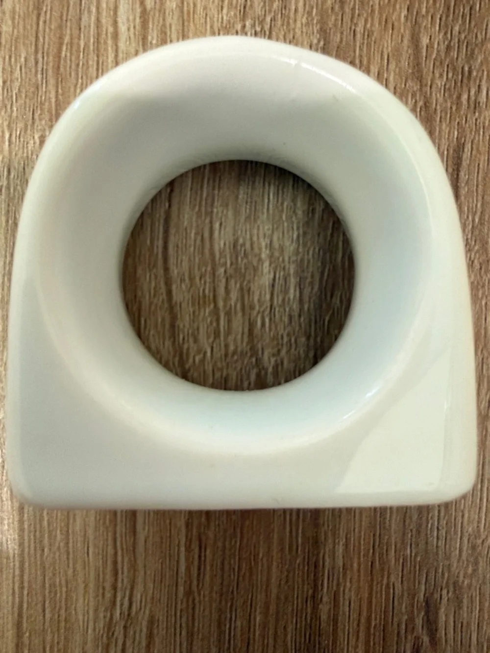 Vintage Pier 1 Imports Set of 8 White Ceramic Napkin Rings